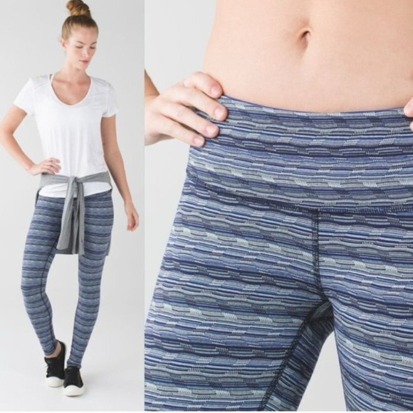 Lululemon Wunder Under Cyber blue size 4 EUC - Picture 1 of 4